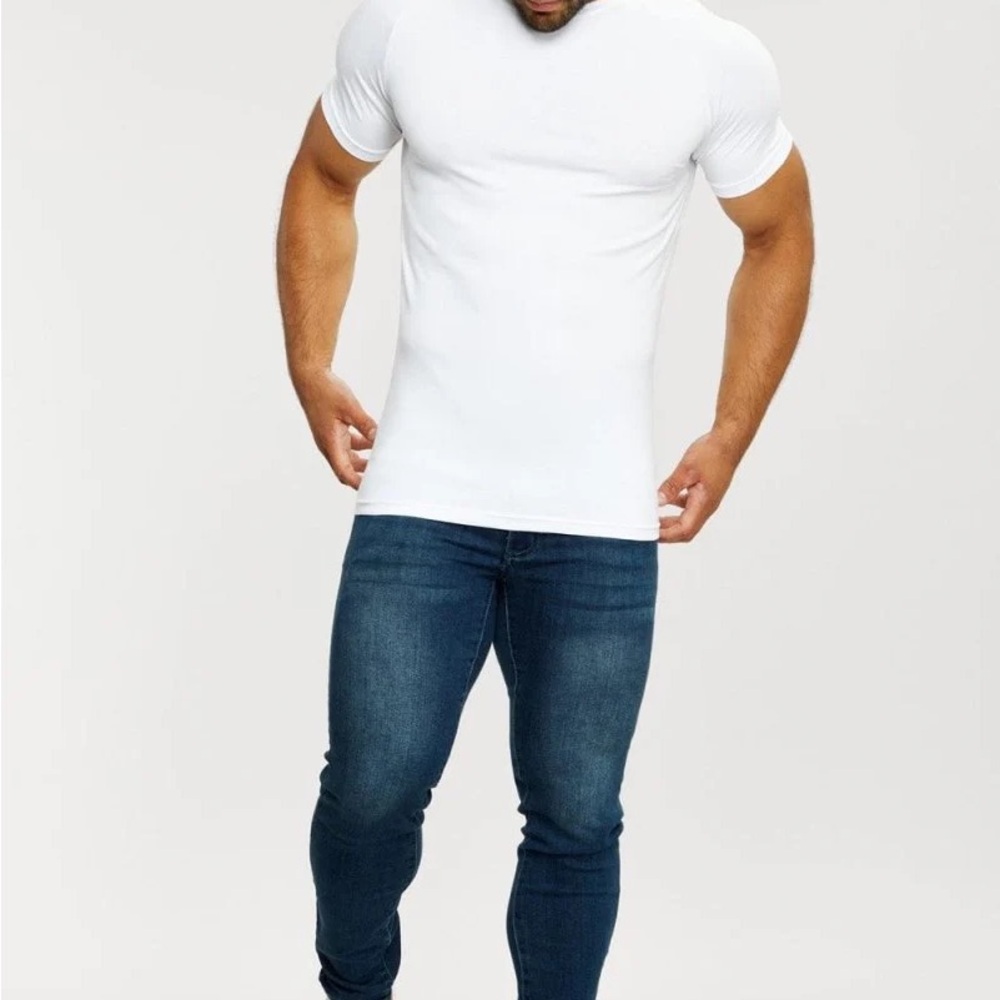 Tailored Athlete Muscle Fit White T-Shirt